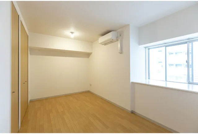 Shinonome Canal Court CODAN Building 18 - Interior - ["Flooring", "Floor", "Ceiling"]