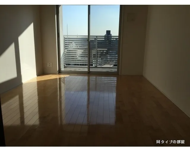 Comforia Minamisunamachi - Interior - ["Floor", "Flooring", "Wood flooring"]