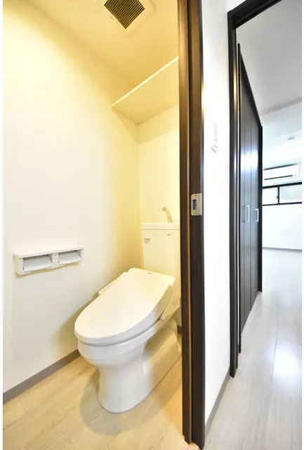 CERES Sumiyoshi - Interior - ["Flooring", "Toilet seat", "Floor"]