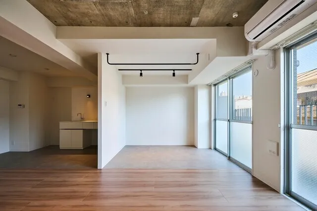 Tides Sumiyoshi - Interior - ["Flooring", "Floor", "Ceiling"]