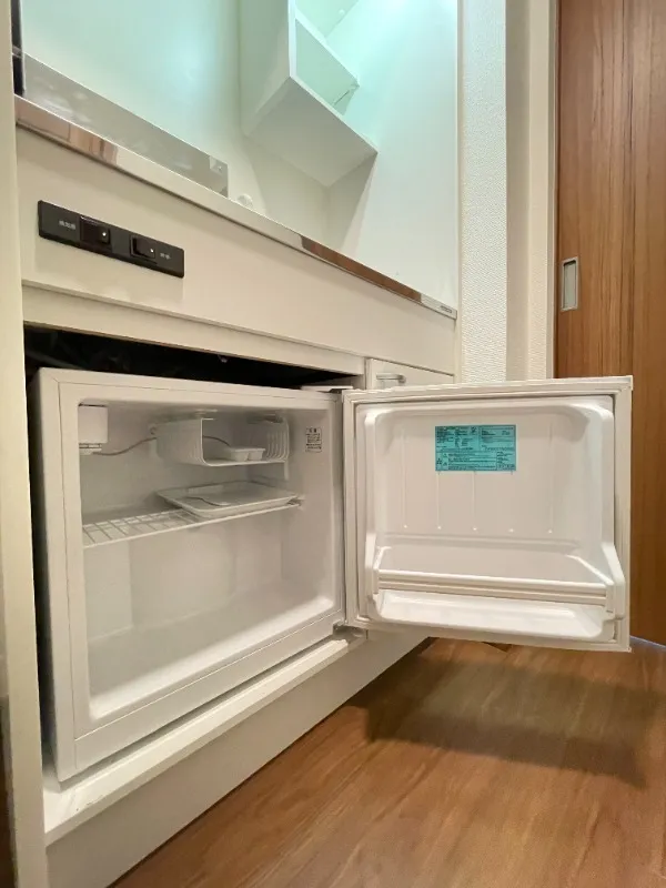 Charon - Interior - ["Electronic device", "Major appliance", "Home appliance"]
