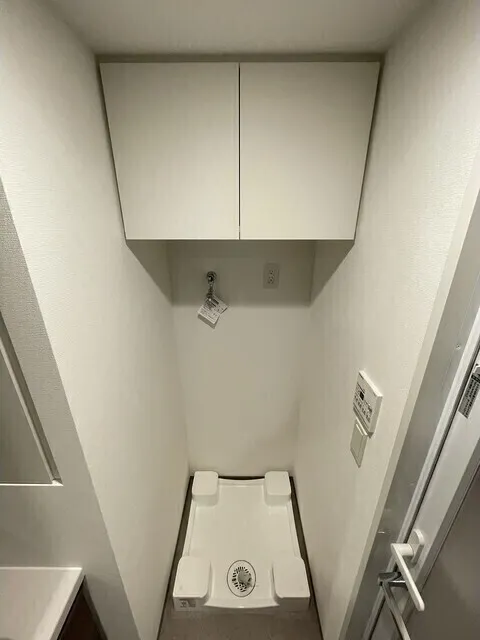 Stylio Kamata West - Interior - ["Grey", "Design"]