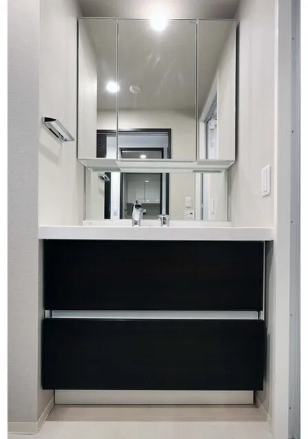 Gran Casa Kiyosumi Shirakawa - Interior - ["Interior design", "Bathroom cabinet", "Plumbing fixture"]