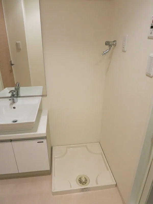 KDX Residence Oyama - Interior - ["Flooring", "Plumbing fixture", "Floor"]