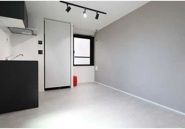 Crescer Nishikoyama - Interior - ["Wall", "Flooring", "Floor"]
