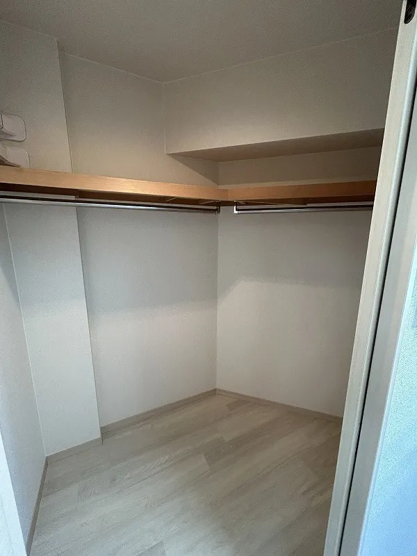 Prime Urban Nihonbashi Ningyocho - Interior - ["Wood", "Flooring", "Floor"]