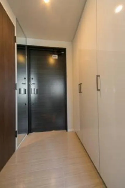 Park Axis Akasakamitsuke - Interior - ["Door", "Fixture", "Hall"]