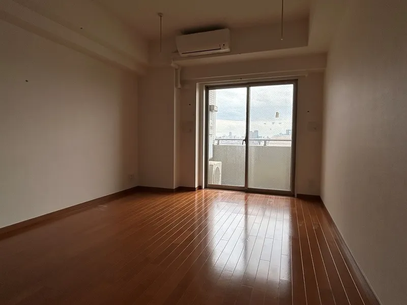Duo Stage Korakuen - Interior - ["Flooring", "Floor", "Wood"]