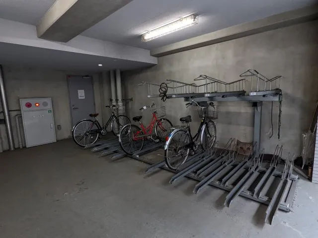 Premium Cube Higashijujo Aria - Other - ["Bicycle", "Wheel", "Tire"]
