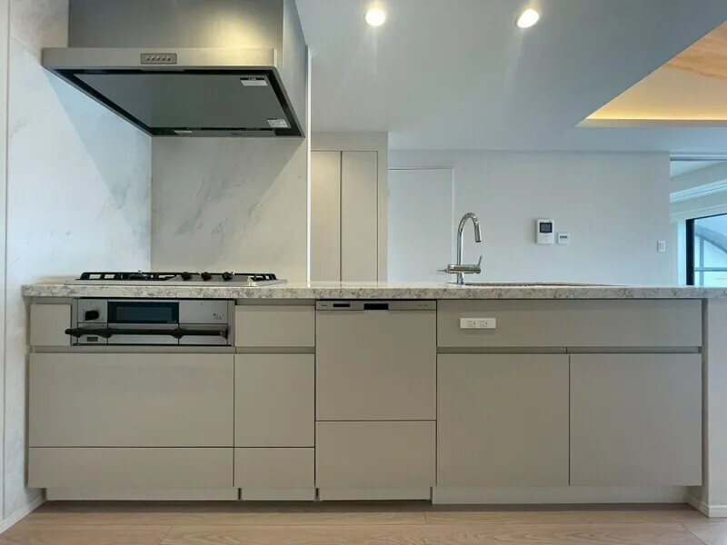 Dash Living Aoyama - Interior - ["Kitchen", "Kitchen Appliance", "Countertop"]