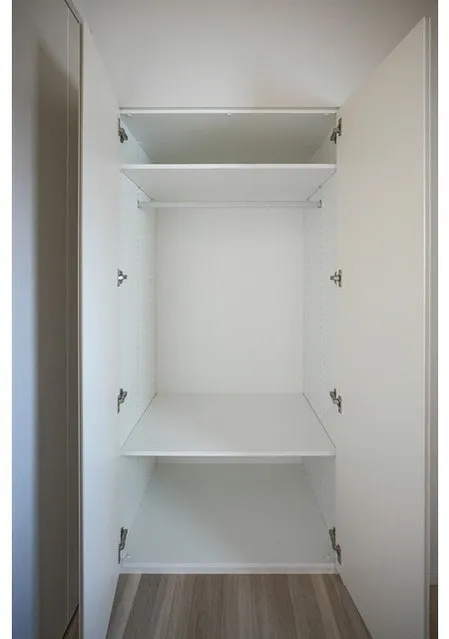 Due Fuchu I - Interior - ["Wood", "Flooring", "Floor"]