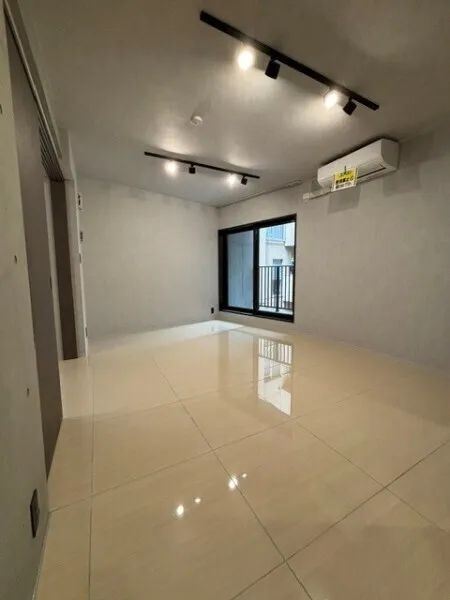 EXAM AKASAKA - Interior - ["Flooring", "Ceiling", "Floor"]