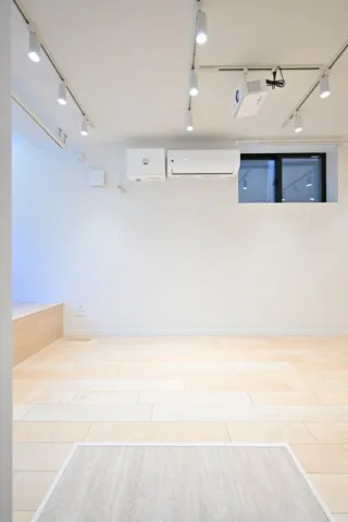 Grand Maison Meguro - Interior - ["Flooring", "Ceiling", "Interior design"]