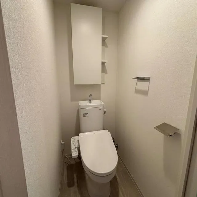 Park Axis Shinagawa Tennozu Isle - Interior - ["Floor", "Flooring", "Plumbing fixture"]