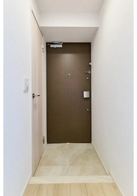 Due Oku - Interior - ["Flooring", "Wall", "Wood"]