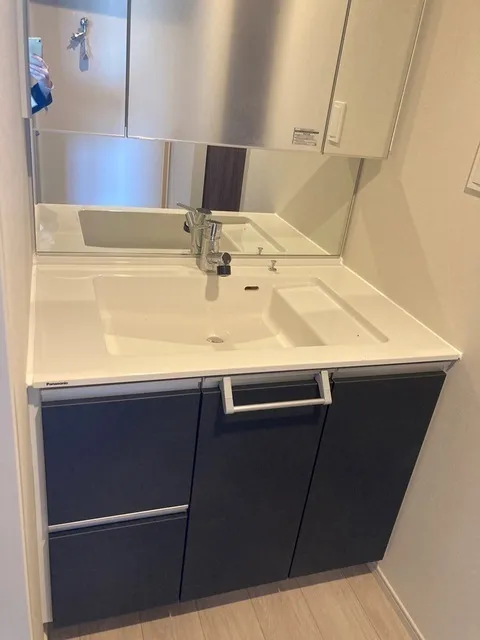 RJR Precia Higashijujo Garden - Interior - ["Cabinetry", "Tap", "Countertop"]