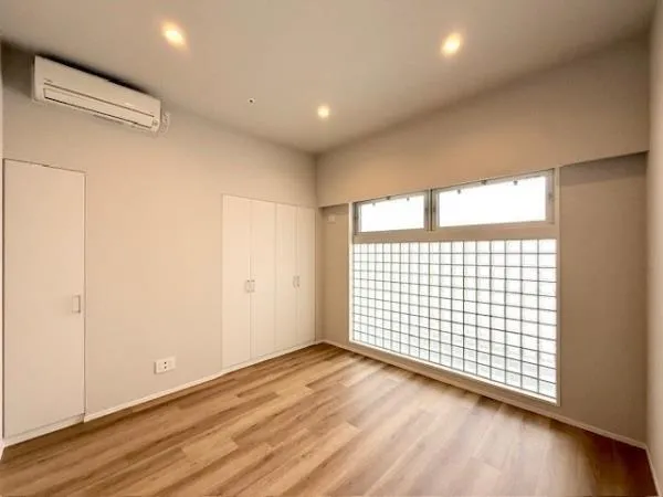 Brillia Ist Shinonome Canal Court - Interior - ["Flooring", "Floor", "Wall"]