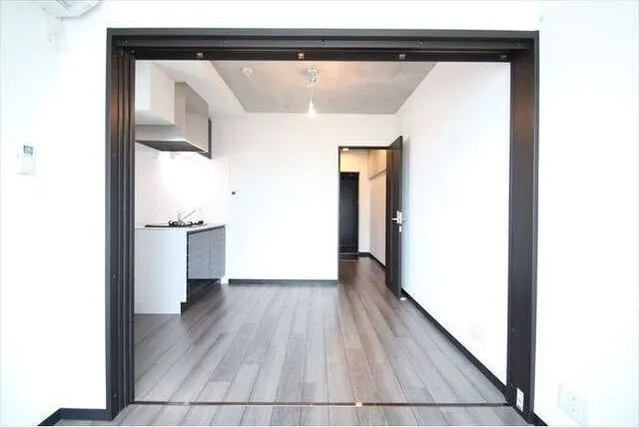 Composite Nogata - Interior - ["Building", "Fixture", "Rectangle"]