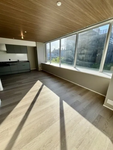 Residia Tower Kamiikebukuro (Tower Building) - Interior - ["Flooring", "Floor", "Wood flooring"]