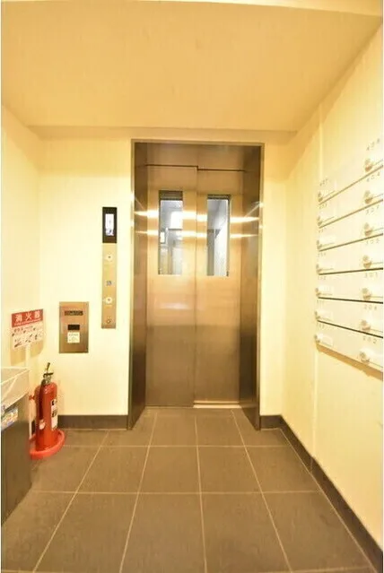 King House Sugamo - Other - ["Door", "Fixture", "Building"]
