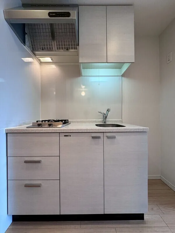 La Santé Hiroo - Interior - ["Kitchen", "Kitchen Appliance", "Major appliance"]