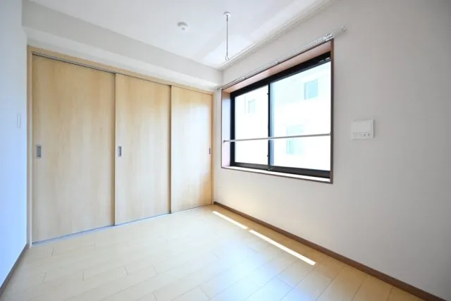 CENTRAL GARDEN RESIDENCE TOKYO - Interior - ["Flooring", "Wood", "Floor"]