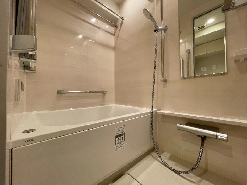 Pierce Kakinokizaka - Interior - ["Flooring", "Plumbing fixture", "Bathroom"]