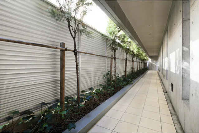Comforia Himonya - Exterior - ["Shade", "Metal", "Daylighting"]