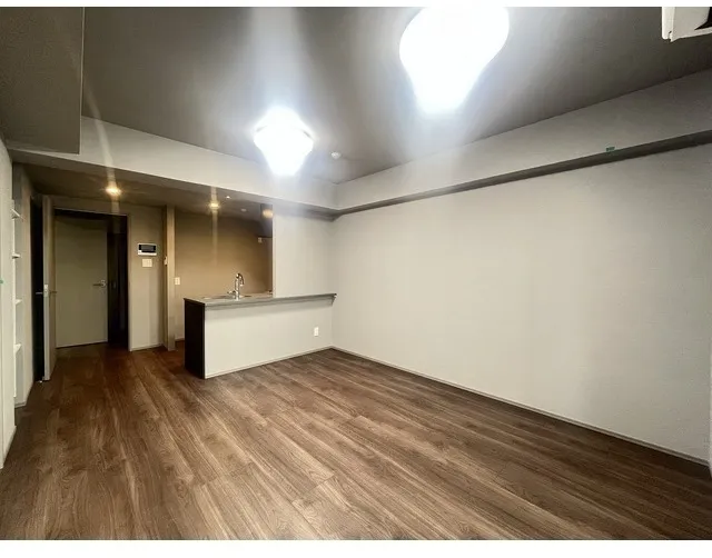 Comforia Liv Hatchobori - Interior - ["Flooring", "Floor", "Wood"]