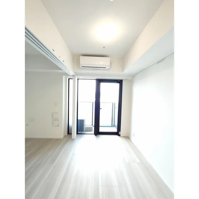 Milia Residence Asakusa Komagata - Interior - ["Fixture", "Building", "Window"]