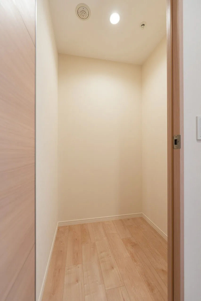 Central Park Tower La Tour Shinjuku - Interior - ["Fixture", "Wood", "Interior design"]