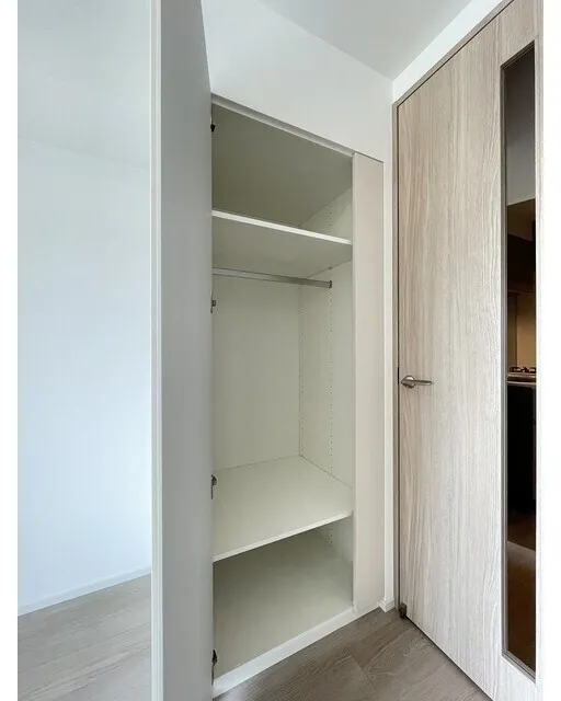 Stylio Kamata West - Interior - ["Flooring", "Wood", "Floor"]