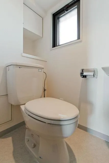 Astelion Shoto - Interior - ["Plumbing fixture", "Toilet seat", "Property"]