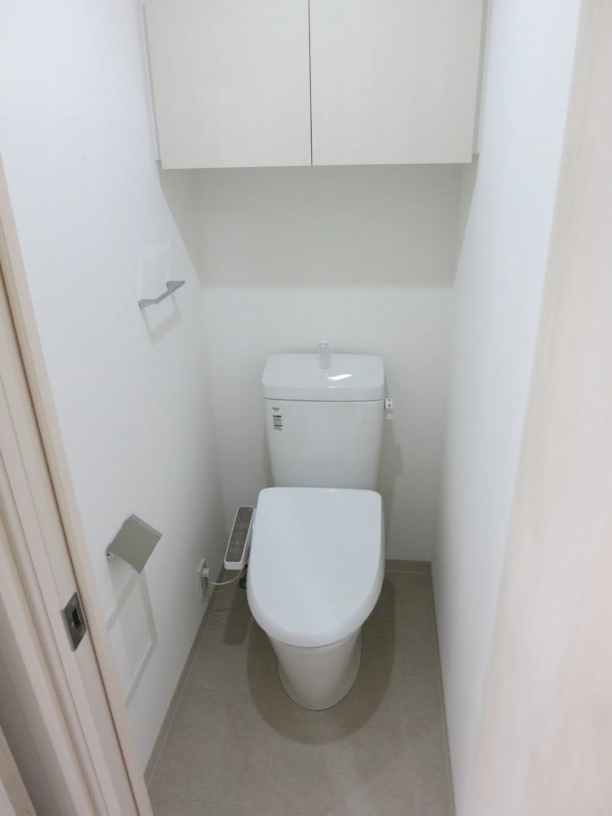 Milia Residence Myogadani - Interior - ["Plumbing fixture", "Flooring", "Floor"]