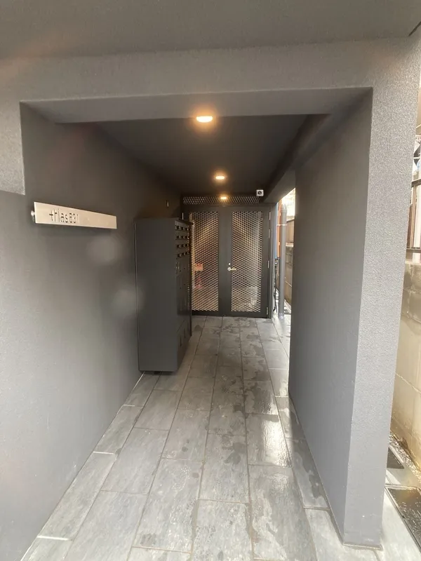 Trias531 - Interior - ["Floor", "Composite material", "Grey"]