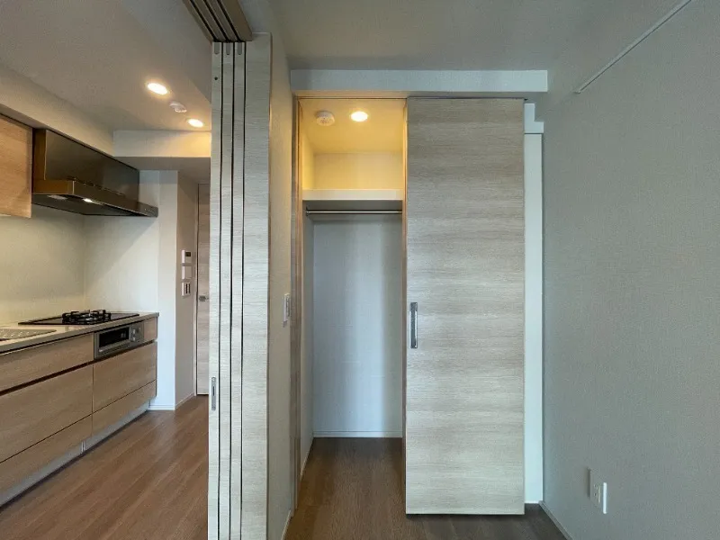 Pierce Kakinokizaka - Interior - ["Flooring", "Floor", "Ceiling"]