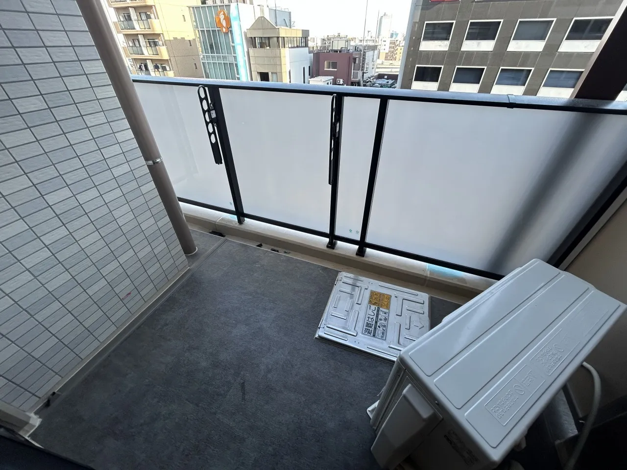 Blanciesta Asakusa Kuramae - Interior - ["Composite material", "Apartment", "Glass"]