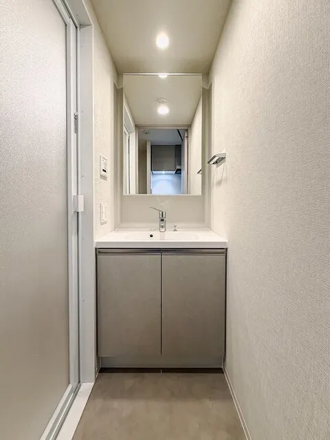 Brookside Residence Kiba - Interior - ["Flooring", "Floor", "Ceiling"]