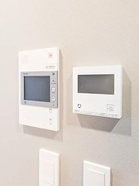 Baus Flats Kuramae - Interior - ["Technology", "Electronics", "Home Security"]