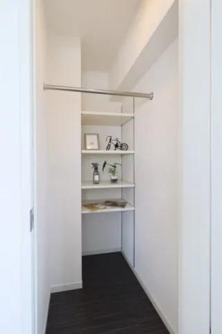 Escort Novel Shirokane Takanawa - Interior - ["Wood", "Flooring", "Interior design"]
