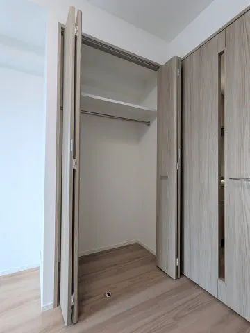 Amberille Oji - Interior - ["Wood", "Flooring", "Floor"]