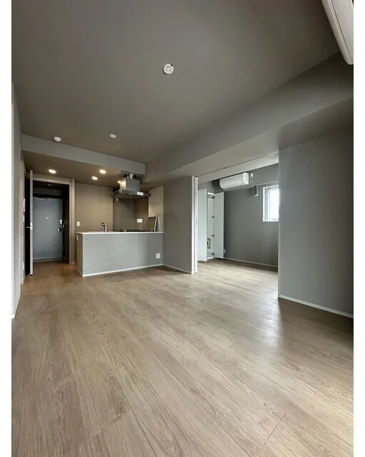 Baus Flats Kuramae - Interior - ["Flooring", "Floor", "Ceiling"]