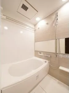 Roppongi View Tower - Interior - ["Property", "Bathroom", "Room"]