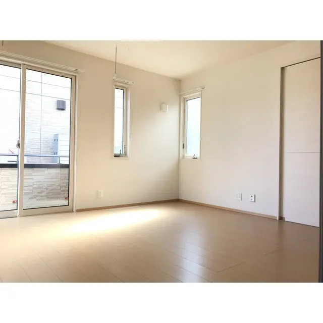 Arc Okusawa-B - Interior - ["Window", "Fixture", "Wood"]