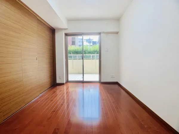 Premier Comfort Nishiogikubo - Interior - ["Flooring", "Floor", "Wood flooring"]
