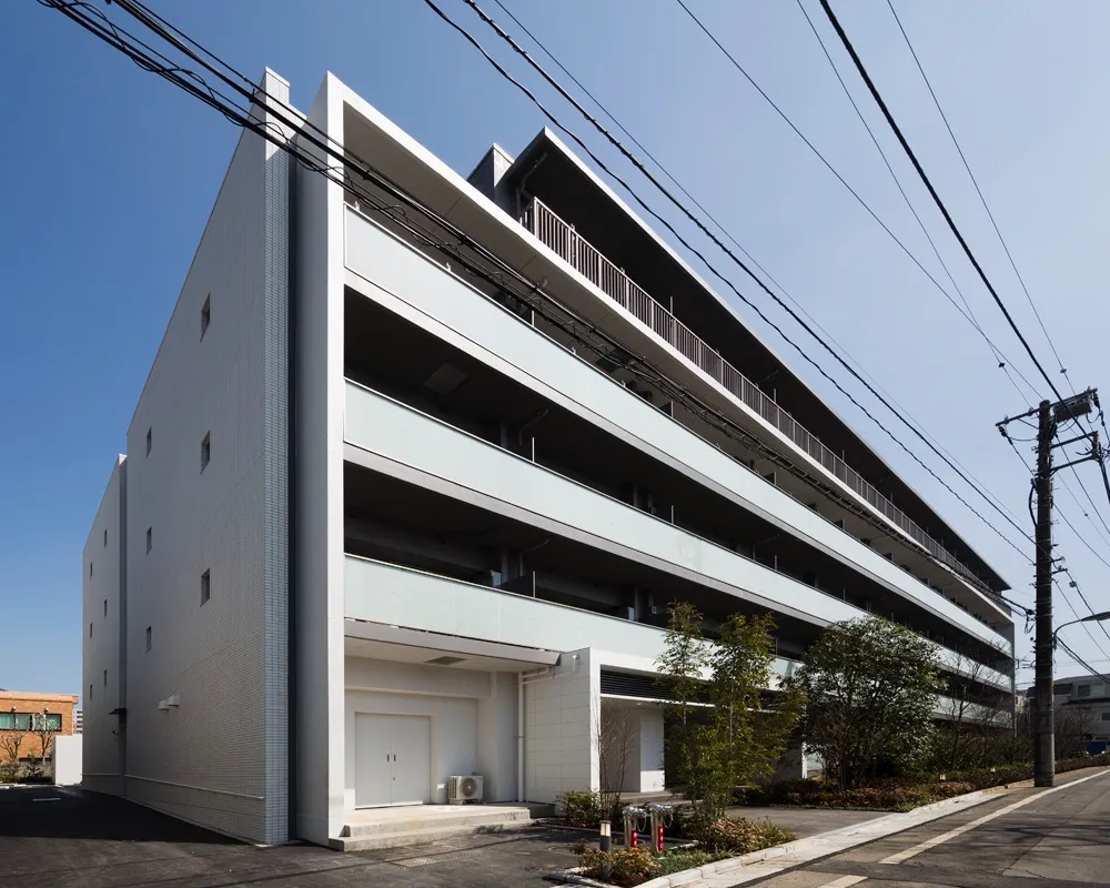 BLESS Kamiikebukuro - Exterior - ["Sky", "Property", "Plant"]