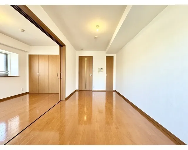 Rivere Ikebukuro - Interior - ["Flooring", "Wood flooring", "Floor"]