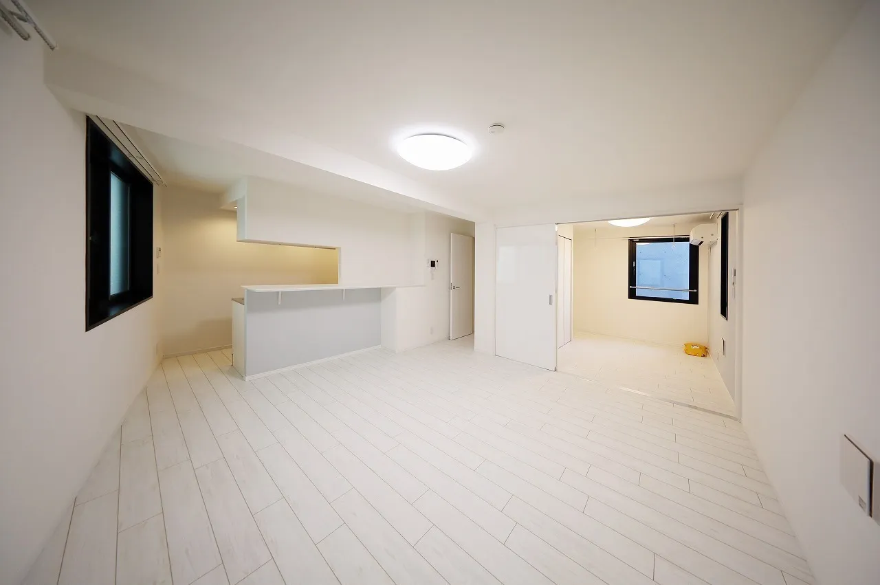 LiveFlat Sendagi - Interior - ["Building", "Fixture", "Wood"]