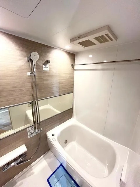 Residia Tower Azabujuban - Interior - ["Plumbing fixture", "Interior design", "Flooring"]