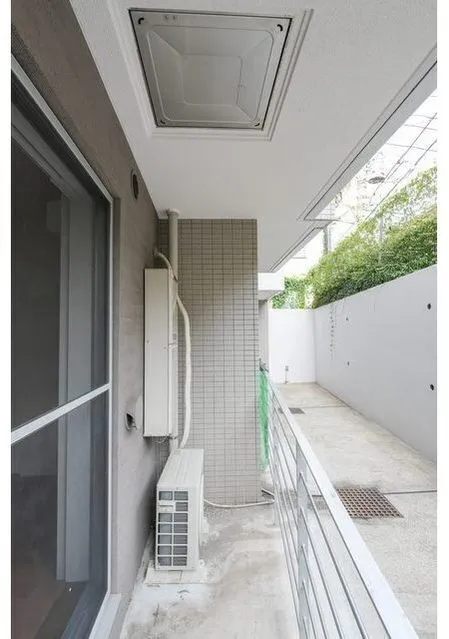 Cozy Court Nakameguro - Interior - ["Floor", "Composite material", "Ceiling"]